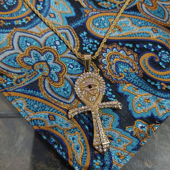 18K Gold Plated Ankh Eye Of Ra Pendant With Rope Chain - Picture 11 of 15